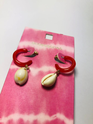 گوشواره آویز خاص برند اروپایی |گوشواره صدفی | گوشواره قرمز سفید |گوشواره اویز صدف