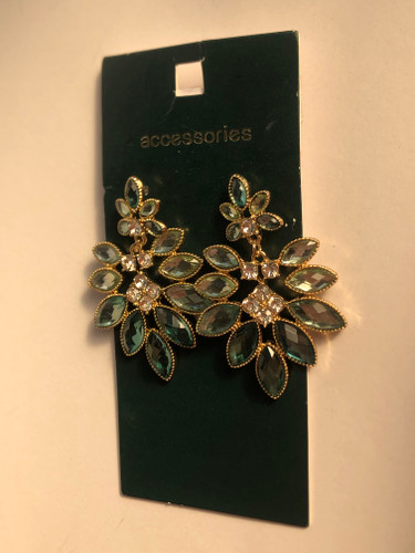 گوشواره جواهری سبز درباری 😌☘️ برند accessories 🤌🏻گوشواره مجلسی سبز |گوشواره اروپایی مجلسی