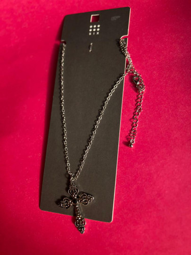 گردنبند صلیب برند SIX| گردن بند صلیب مشکی | گردنبند خاص