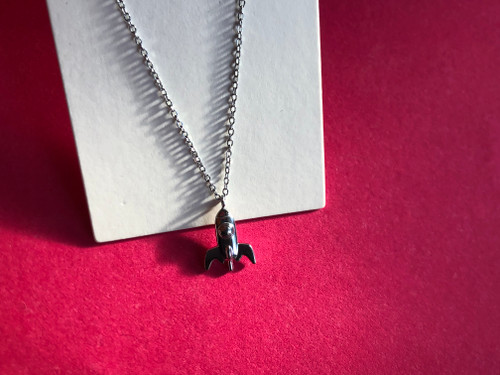 گردنبند جت|گردنبند پسرانه|گردن بند استیل برند SIX