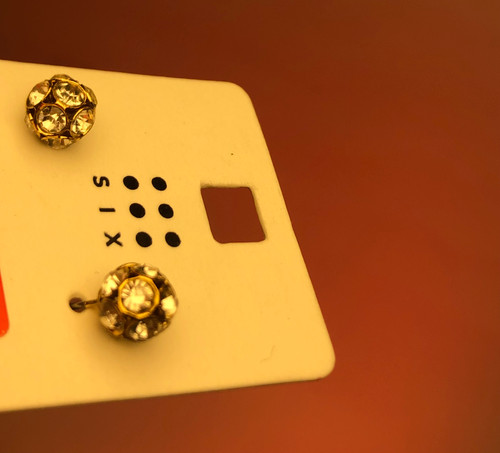 گوشواره پینترستی |گوشواره کریستالی |اکسسوری اروپایی|گوشواره اقتصادی|گوشواره ترند|گوشواره توپی نگینی