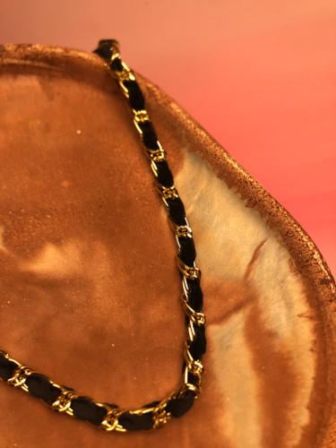 گردنبند مخملی مشکی|گردن بند مخملی طلایی|گردنبند مخمل زنجیری|گردنبند زنانه خاص|ترند|دخترانه|هدیه