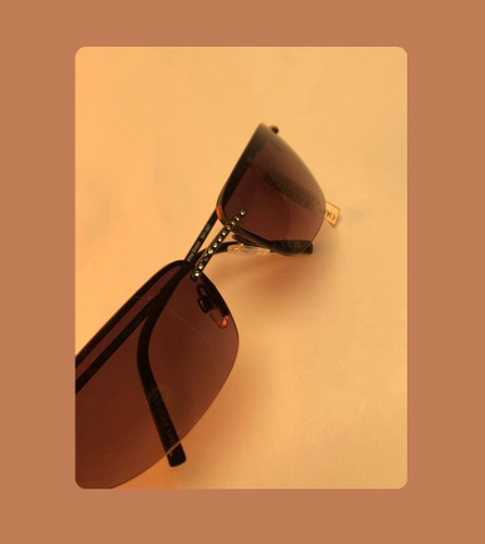 عینک آفتابی زنانه اصلی اورجینال خارجی|عینک آفتابی uv 400 اورجینال|عینک آفتابی اصلی اروپایی برند|عینک خاص|عینک استوک اروپایی زنانه نگین دار |عینک خاص نگینی