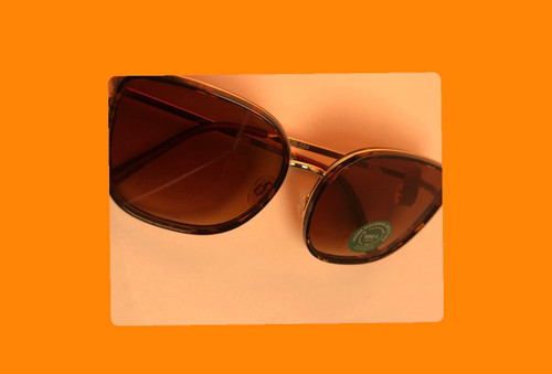 عینک آفتابی زنانه اصلی اورجینال خارجی|عینک پلنگی قهوه ای دخترانه|عینک آفتابی uv 400 پلاریزه|عینک آفتابی اصلی اروپایی برند|عینک استوک اروپایی فریم پلنگی |عینک پلنگی زنانه بزرگ