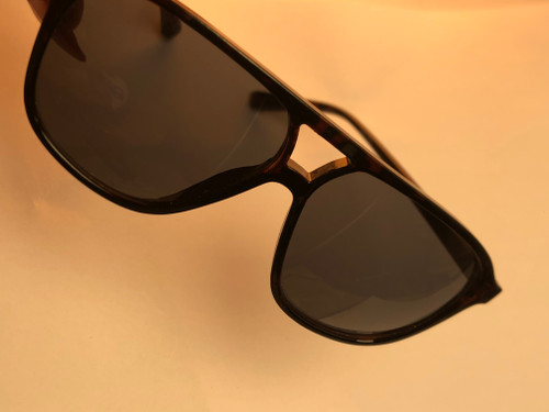 عینک آفتابی مردانه اصلی اورجینال خارجی بارکد دار|عینک مردانه مشکی |عینک آفتابی uv 400 اورجینال پلاریزه|عینک آفتابی اصلی اروپایی برند|عینک استوک اروپایی فریم مشکی