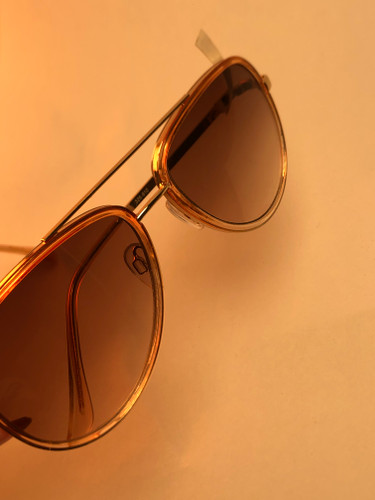 عینک آفتابی زنانه گرد اصلی اورجینال خارجی|عینک گلبهی صورتی|عینک صورتی پینترستی|عینک ناز دخترانه|عینک آفتابی uv 400 اورجینال پلاریزه|عینک آفتابی اصلی اروپایی برند|عینک استوک اروپایی فریم صورتی فلزی