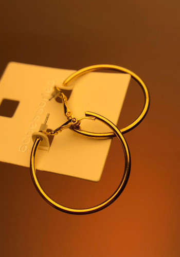 گوشواره زنانه |گوشواره دخترانه|گوشواره حلقه ای طلایی|گوشواره ترند|گوشواره اقتصادی|گوشواره ۹۹تومنی |گوشواره نیم حلقه طلایی