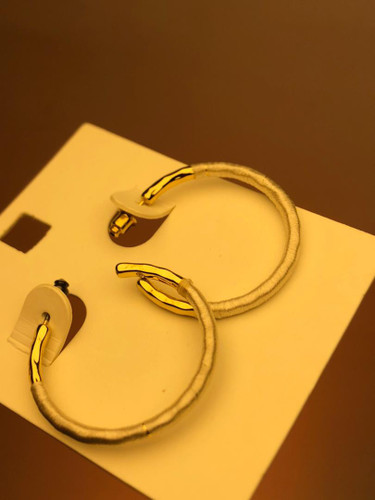 گوشواره بافت|گوشواره زنانه |گوشواره دخترانه|گوشواره حلقه ای طلایی|گوشواره ترند|گوشواره اقتصادی|گوشواره ۸۹تومنی |گوشواره نیم حلقه طلایی سفید